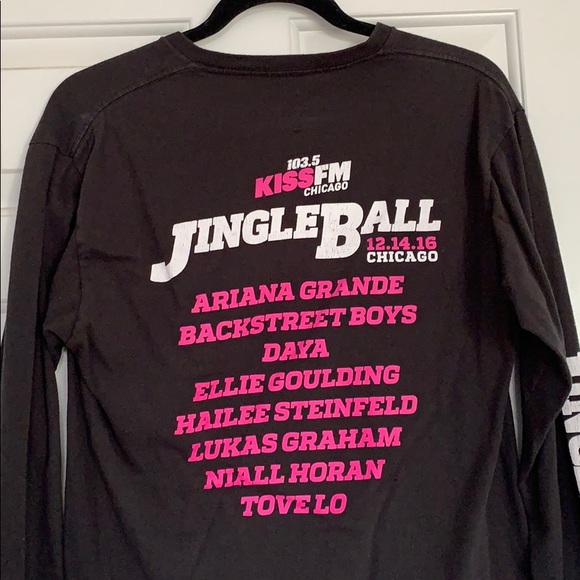 Chicago 2016 Jingle Ball t-shirt - Picture 3 of 4